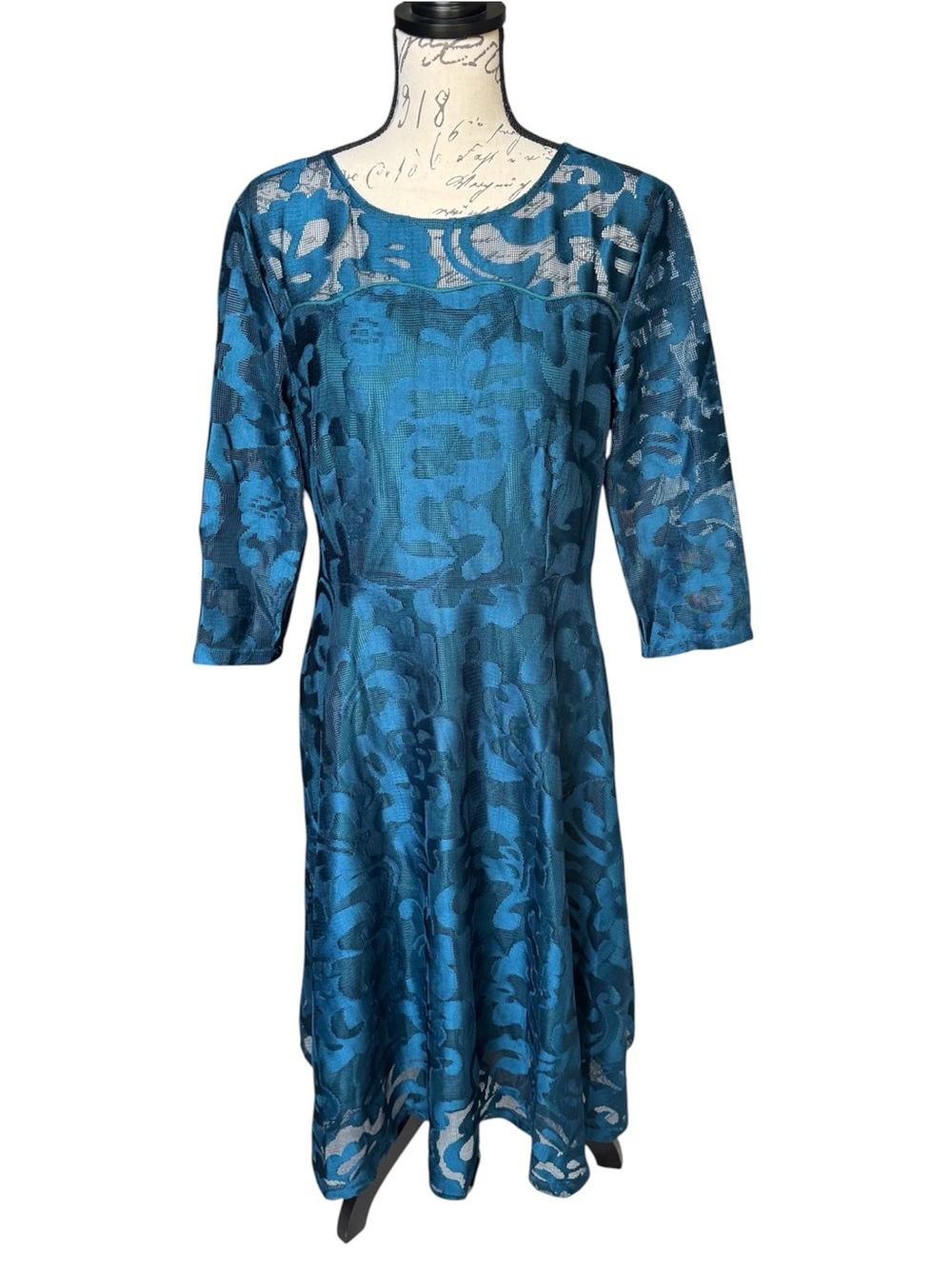 NWOT 3/4 Sleeve Fit and Flare Midi Length Lace Overlay Cocktail Dress